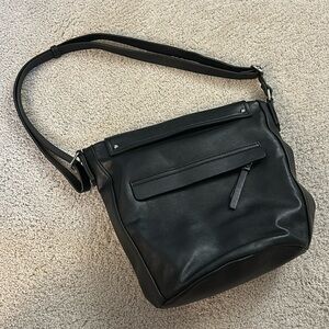 CLARKS HANDBAG BLACK